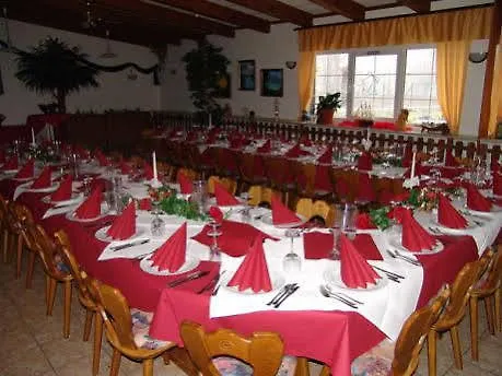 Sandelmuhle 3* פרנקפורט